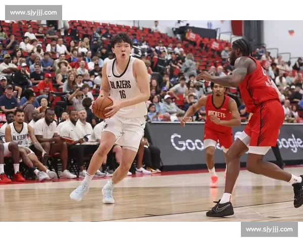 开拓者买断艾顿腾出空间！杨瀚森崛起，湖人签约状元中锋补强争冠短板